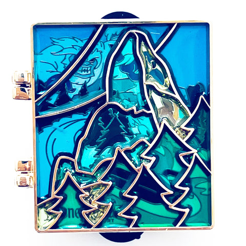 Disney Stained Glass Cast Exclusive Attractions Collection Matterhorn Limited Edition 750 Pin