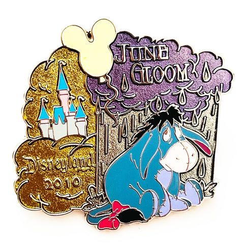 Disney Winnie the Pooh Disneyland Castle June Gloom Rain Cloud Over Eeyore LE 1000 Pin