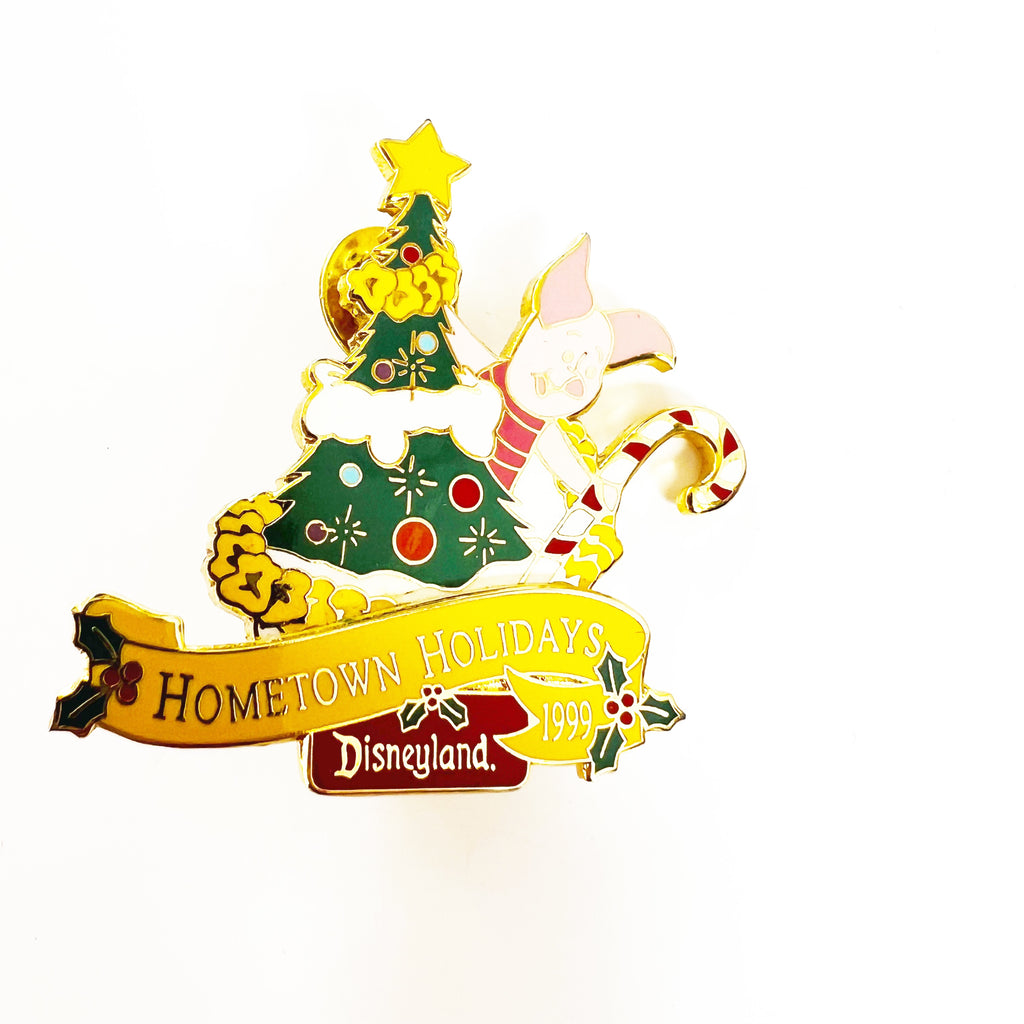 Disneyland Winnie Pooh Piglet Hometown Holidays 1999 LE 2400 Christmas Tree Pin