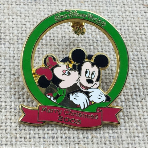 Disney WDD 2003 Merry Christmas Kissing Mistletoe Mickey Minnie Limited Edition Pin